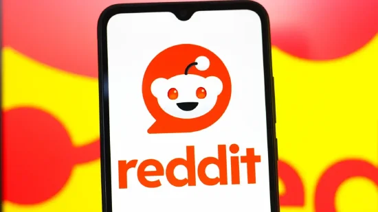 Reddit推出全新AI广告工具 股价一度上涨逾15%