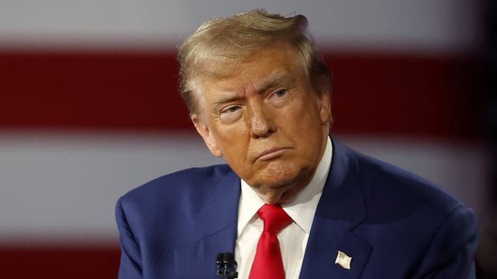 特朗普要求最高法院允许他罢免联邦贸易委员会仅存的民主党高官