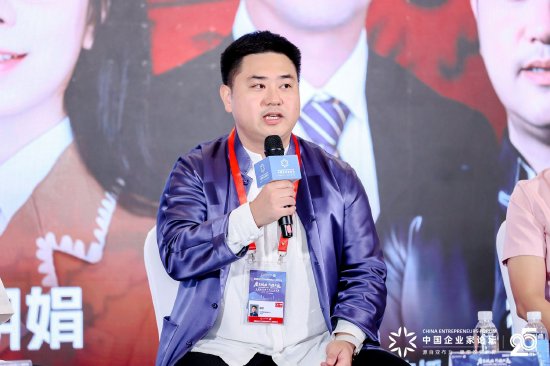绣娘丝绸徐挺：丝绸虽然纤细但最柔韧，就像女性消费者一样温柔但有力量