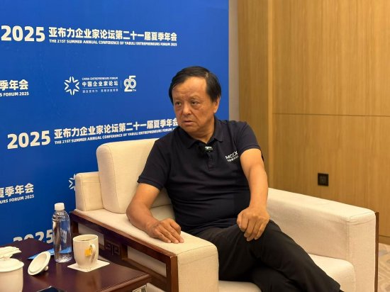 对话李小加：港股已过至暗时刻 不要想在里边赚快钱