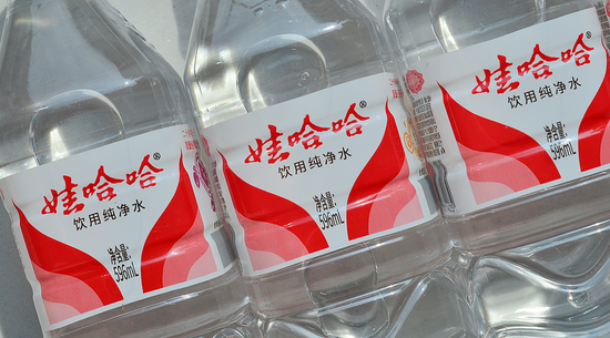 宗馥莉请辞这个月，娃哈哈经历了什么