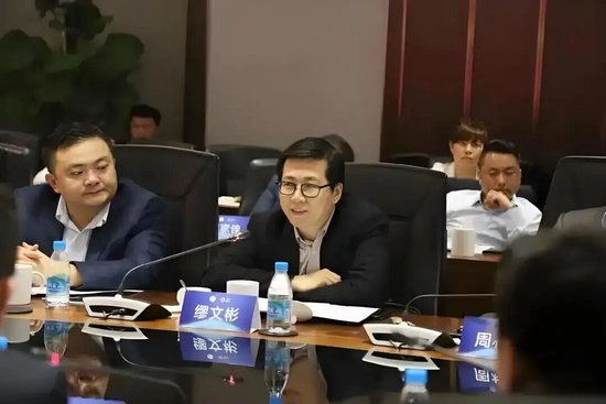 三季度扭亏!江苏“江阴之子”缪文彬的光伏“脱困战” 三季度扭亏!江苏“江阴之子”缪文彬的光伏“脱困战”