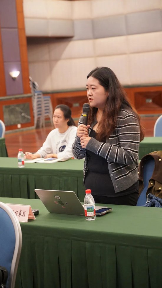 人民银行上海总部召开2025年第四季度新闻发布会