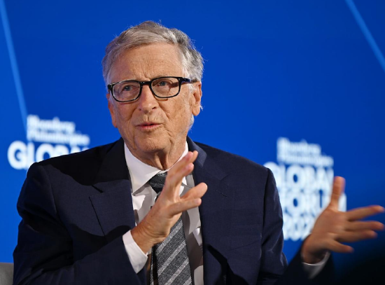 盖茨警告:AI热潮正在重演“互联网泡沫”,大量投资恐无疾而终 盖茨警告:AI热潮正在重演“互联网泡沫”,大量投资恐无疾而终