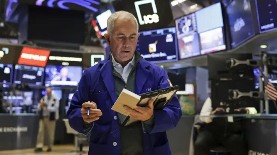 午盘:美股涨跌不一 道指小幅下滑 午盘:美股涨跌不一 道指小幅下滑