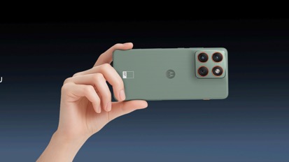 张凌赫代言!联想moto X70 Air AI手机亮相 天禧AI 3.5重磅发布